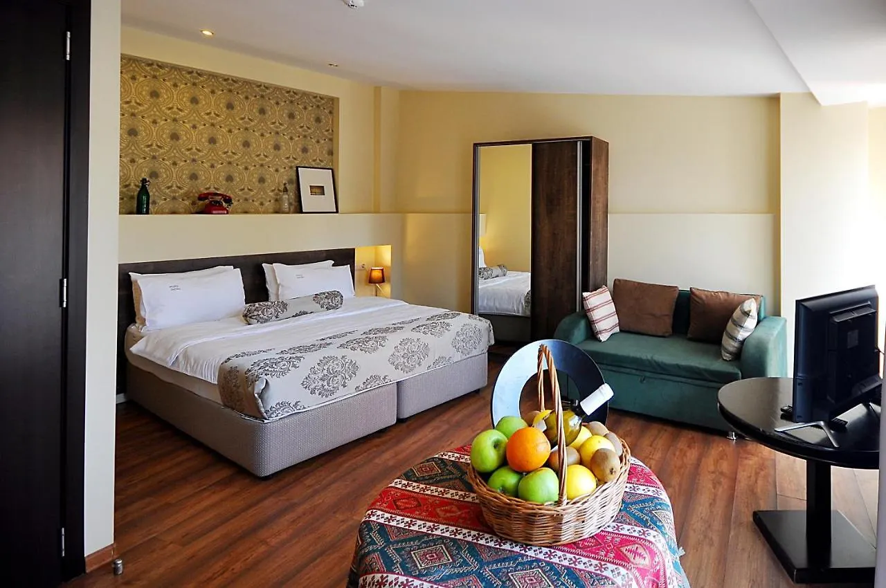 Tekla Palace By Urban Hotels Тбилиси