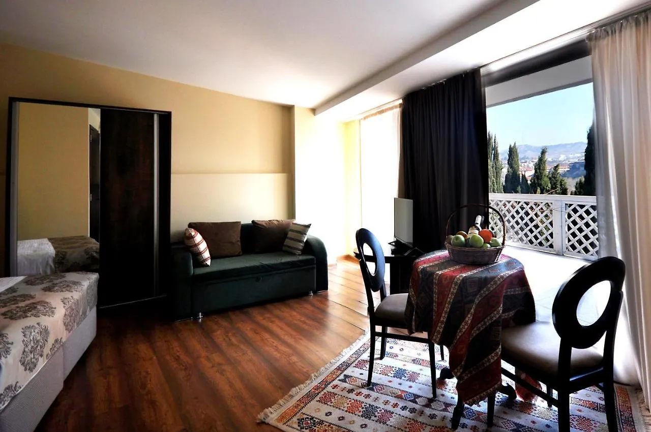***  Tekla Palace By Urban Hotels Tbilissi Géorgie